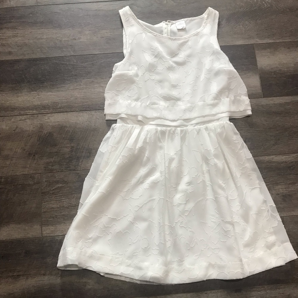 LC white dress